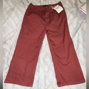 Jou Jou Women's Brick Capris Size 8